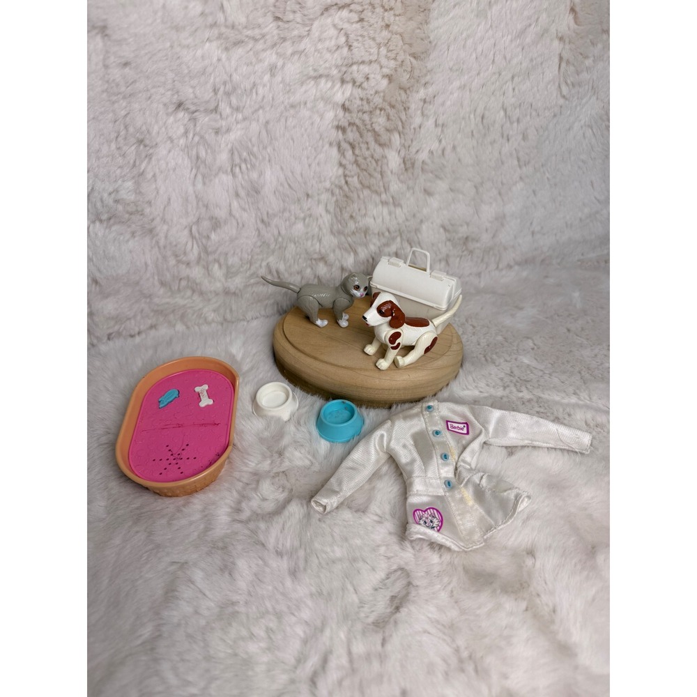 Vintage 1995 Barbie Pet Doctor Accessories Cat Dog Lab Coat Bed Mattel 14603